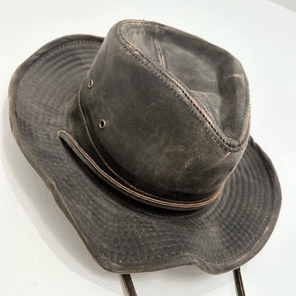 Dorfman Pacific Brown Weathered Outback Hat with Chin Cord Men's medium